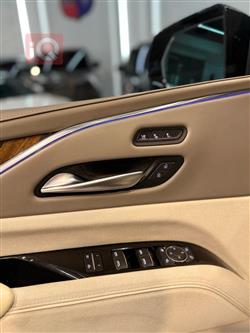 كاديلاك اسكاليد